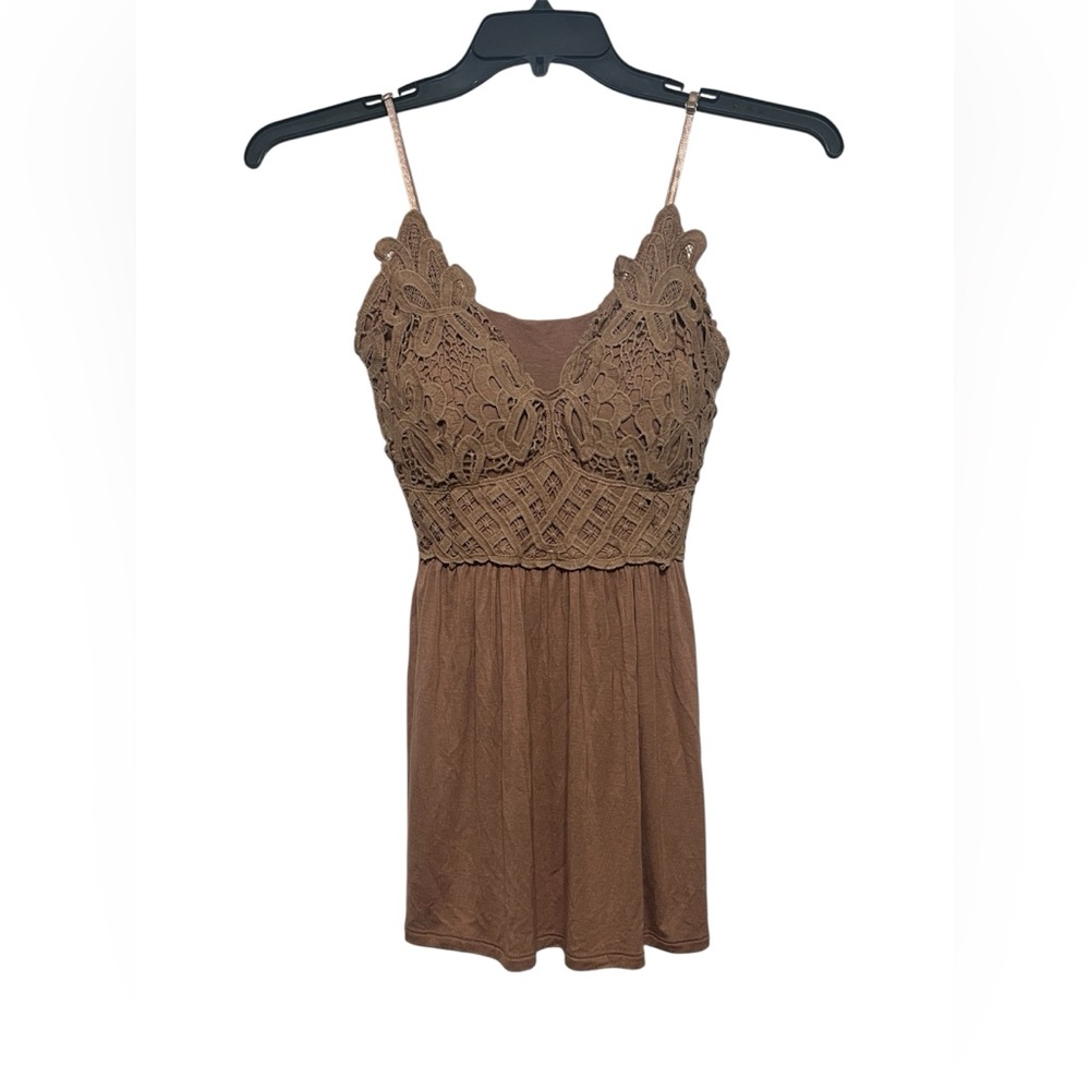 Blue B Collection Size Medium Tan Crotchet Spaghetti Strap Western Top Padded